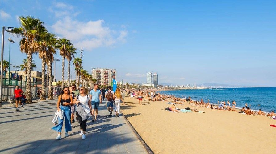 Barceloneta Beach: The Perfect Place to Unwind in Barcelona